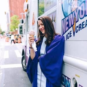 Meet your Posher, Julia